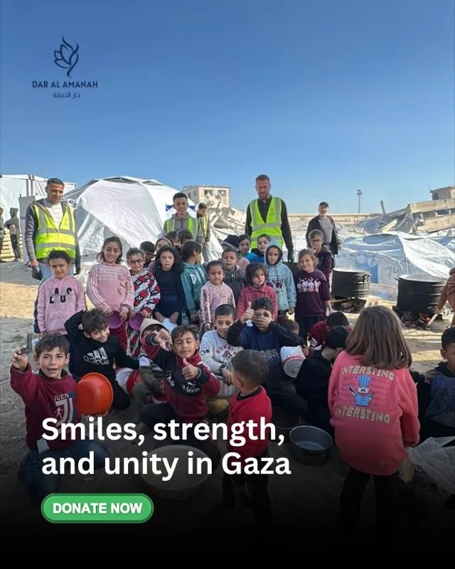 Smiles, strength, and unity in Gaza — children with Dar Al Amanah aid workers