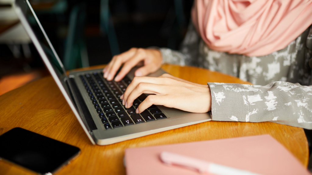 Utilizing Influencer Marketing to Reach a Wider Audience