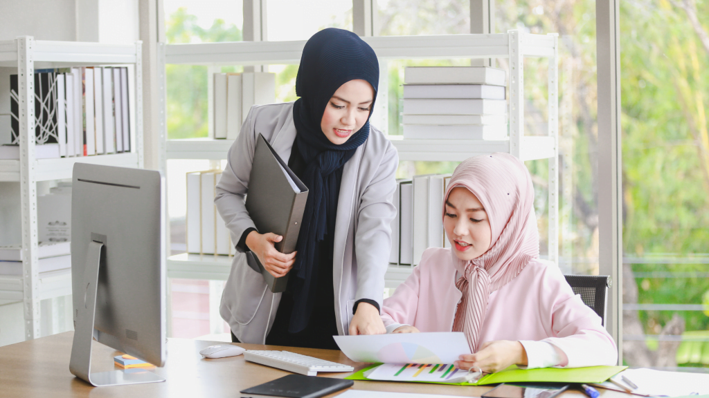 The Impact of Mobile Commerce on the Muslim Consumer Market